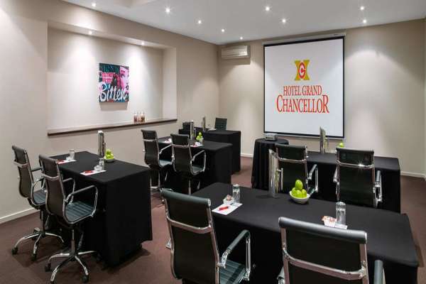 hotel-grand-chancellor-melbourne-02.jpg