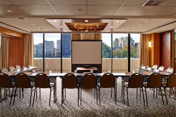 st-kilda-parkview-hotel-04.jpg