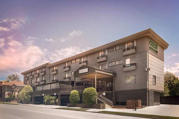 crest-on-barkly-hotel-st-kilda-01.jpg