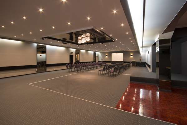 crest-on-barkly-hotel-st-kilda-02.jpg