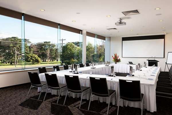 pullman-mercure-melbourne-albert-park-03.jpg