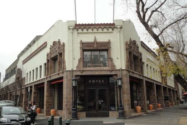 royce-hotel-01.jpg