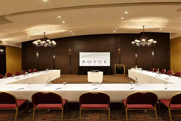 royce-hotel-03.jpg