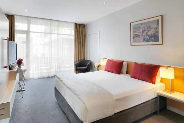room1.jpg
