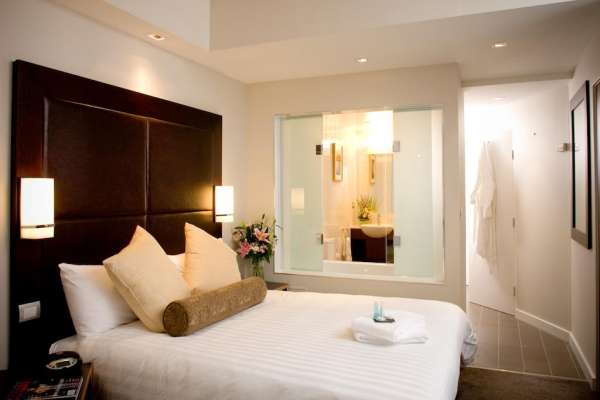 room1.jpg