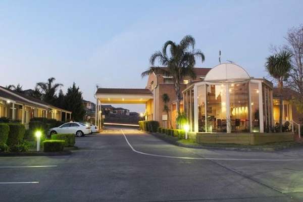 best-western-airport-motel-01.jpg