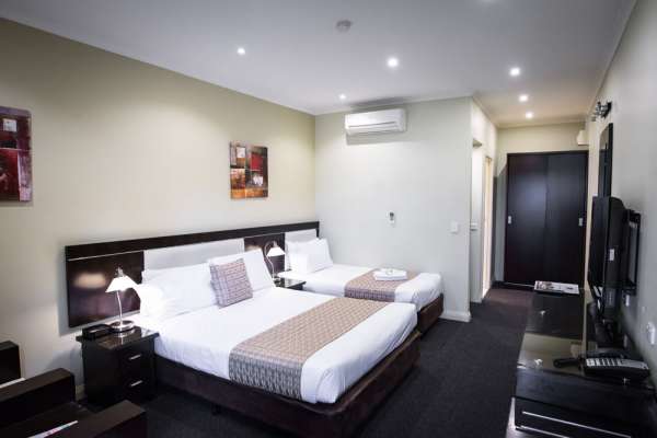 room1.jpg