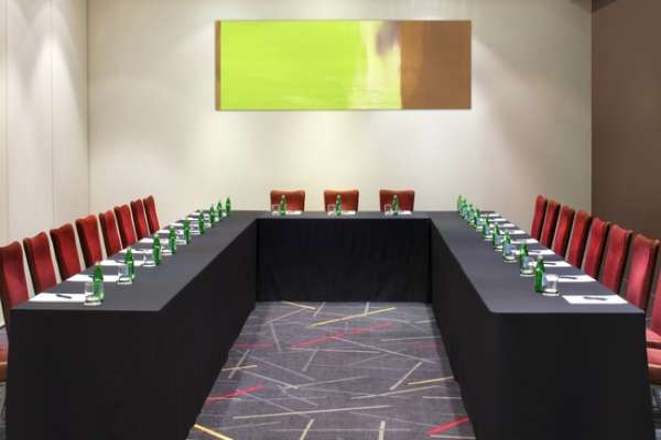 radisson-on-flagstaff-gardens-02.jpg